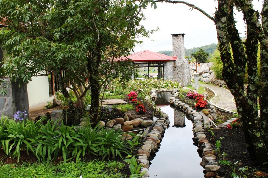 El Oasis Hotel Y Restaurante Boquete Luaran gambar